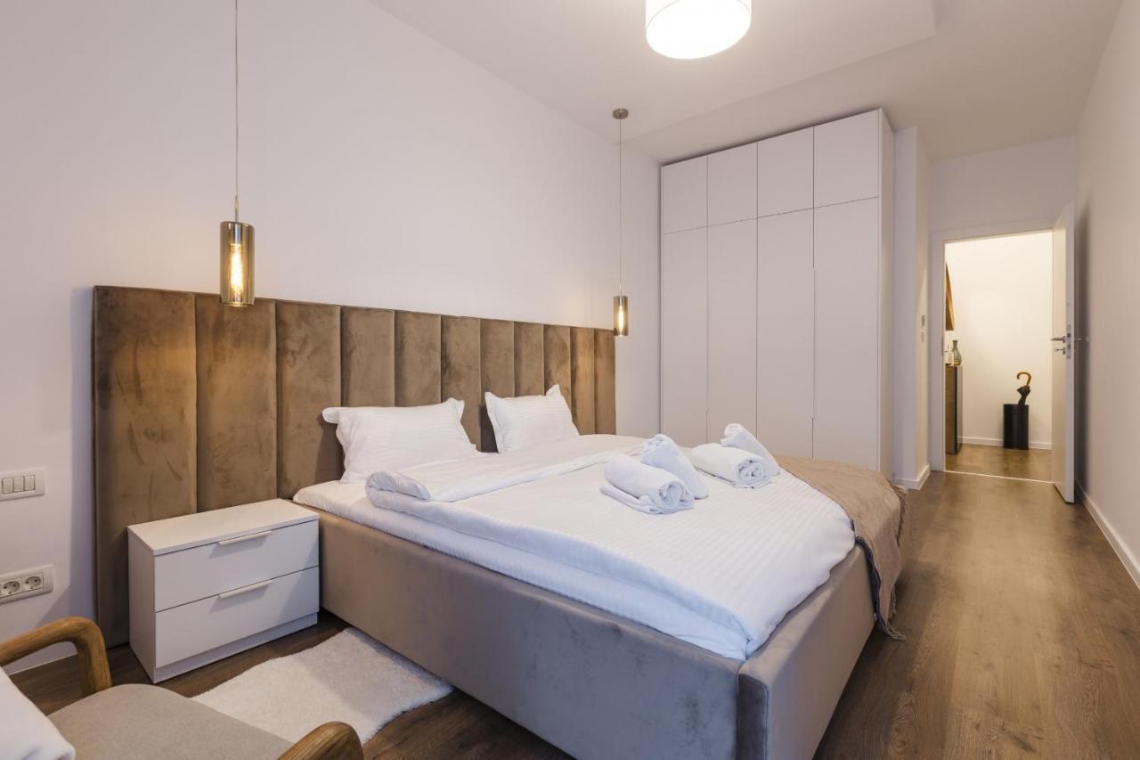 Apartment Near Iulius Mall With Balcony & Private Parking ティミショアラ エクステリア 写真