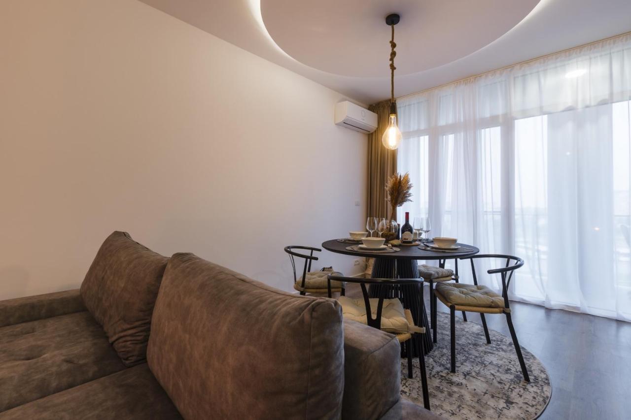 Apartment Near Iulius Mall With Balcony & Private Parking ティミショアラ エクステリア 写真