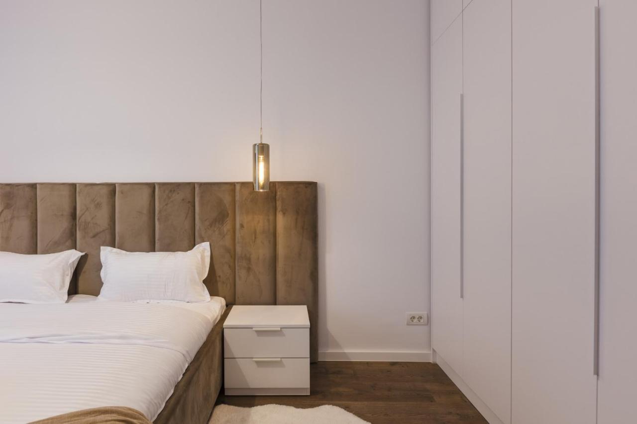 Apartment Near Iulius Mall With Balcony & Private Parking ティミショアラ エクステリア 写真